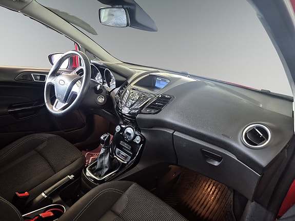 Ford Fiesta 13 of 20
