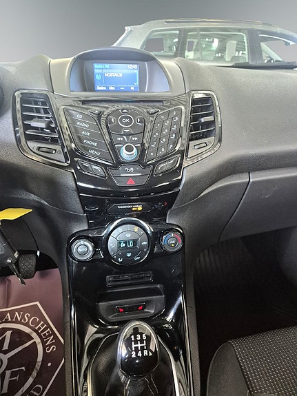 Ford Fiesta 15 of 20