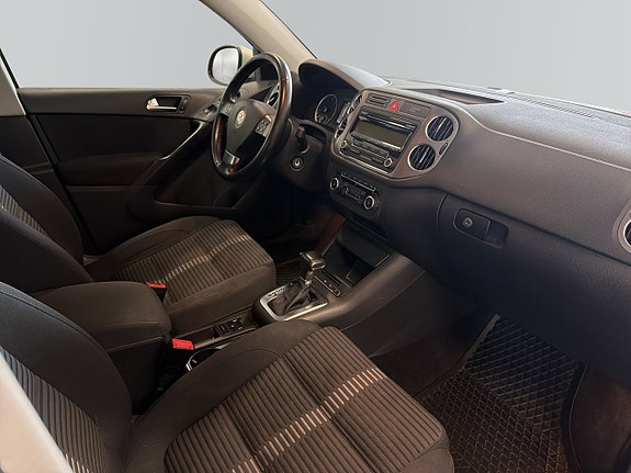 Volkswagen Tiguan 8 of 10