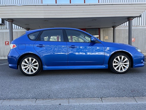 Subaru Impreza 4 of 5