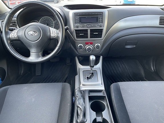 Subaru Impreza 12 of 17