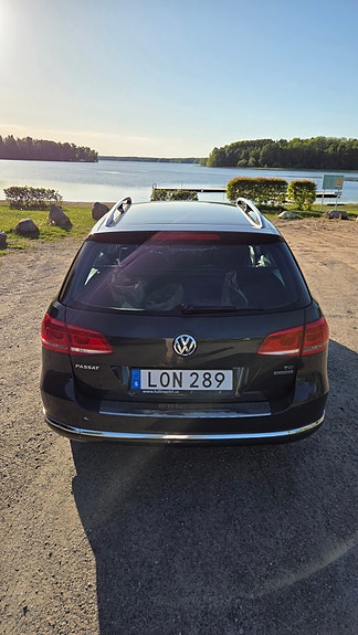Volkswagen Passat 3 of 5