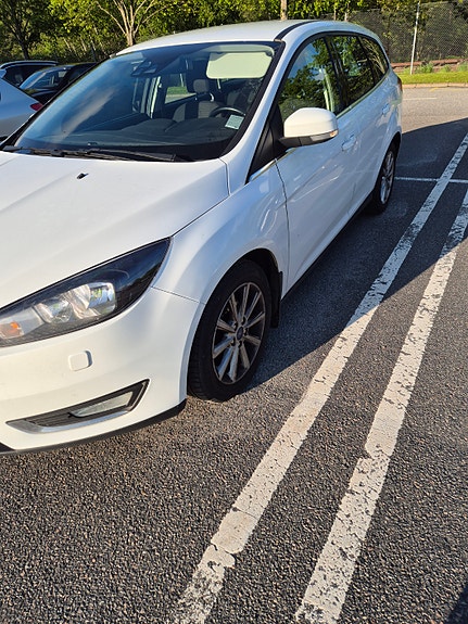 Ford Focus 2 of 11