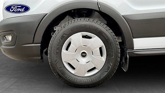 Ford Transit 9 of 19