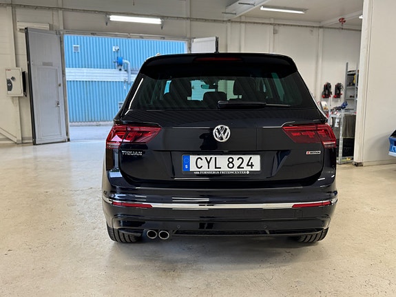 Volkswagen Tiguan 4 of 5