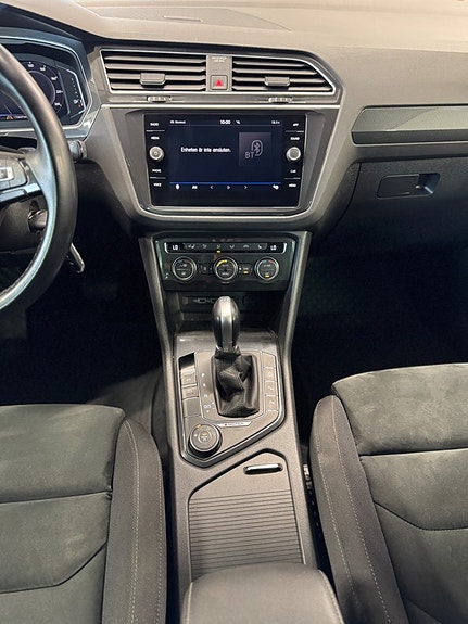 Volkswagen Tiguan 15 of 25