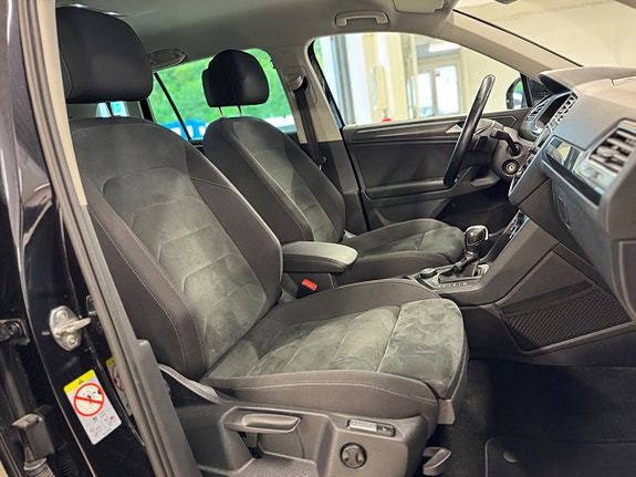 Volkswagen Tiguan 11 of 25