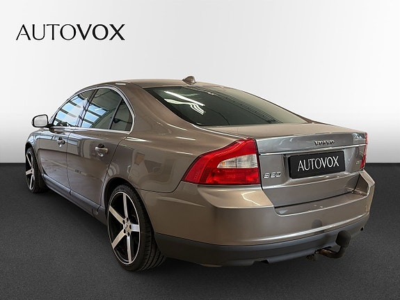 Volvo S80 3 of 15