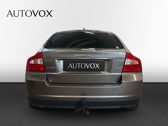 Volvo S80 4 of 15