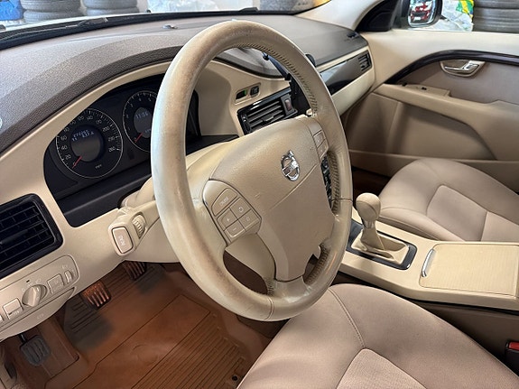 Volvo S80 15 of 15