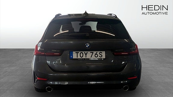 BMW 330e 7 of 9
