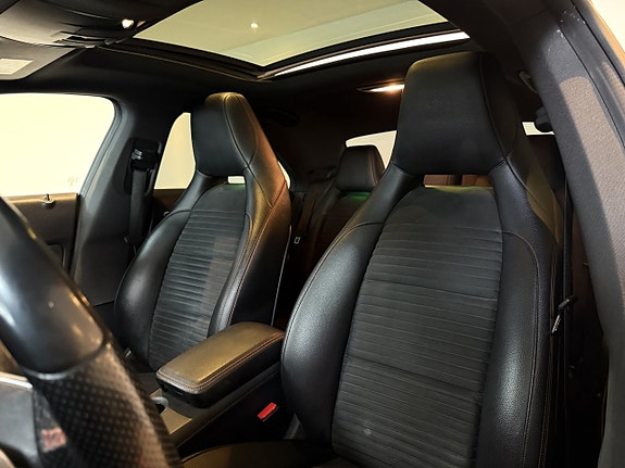 Mercedes-Benz CLA220 d 11 of 20