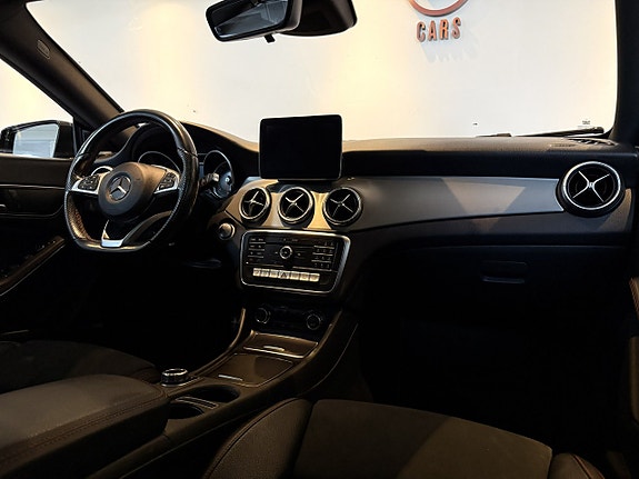 Mercedes-Benz CLA220 d 14 of 20