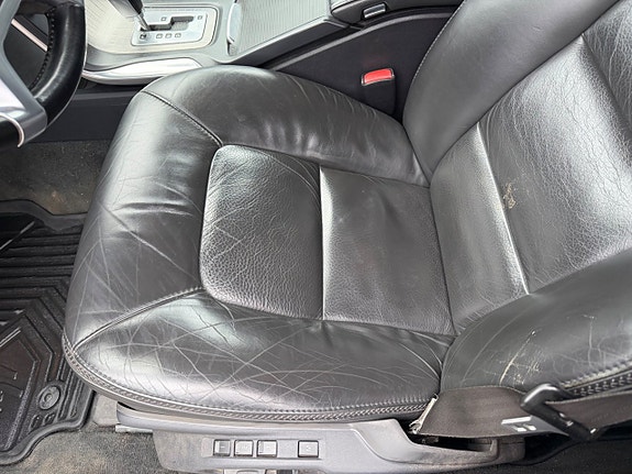 Volvo XC70 14 of 25