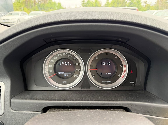Volvo XC70 16 of 25