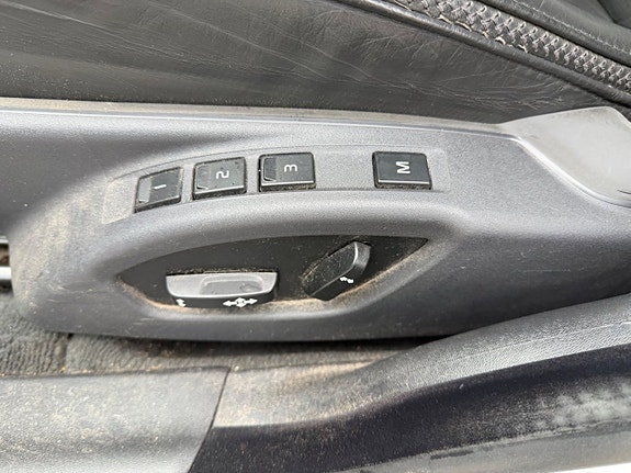 Volvo XC70 20 of 25