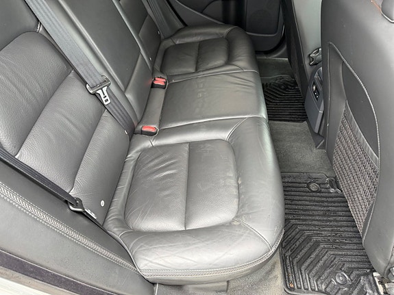 Volvo XC70 12 of 25