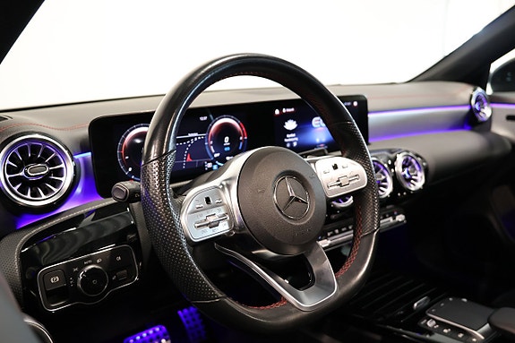 Mercedes-Benz CLA250 e 17 of 25