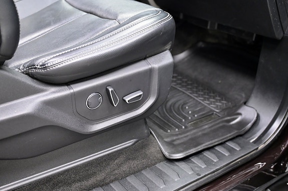 Ford F-150 12 of 24