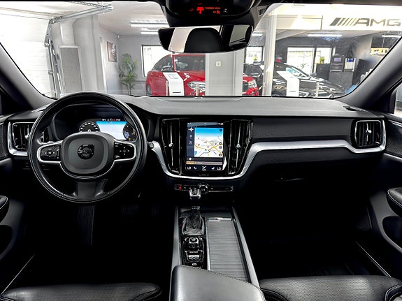 Volvo V60 Cross Country 17 of 28