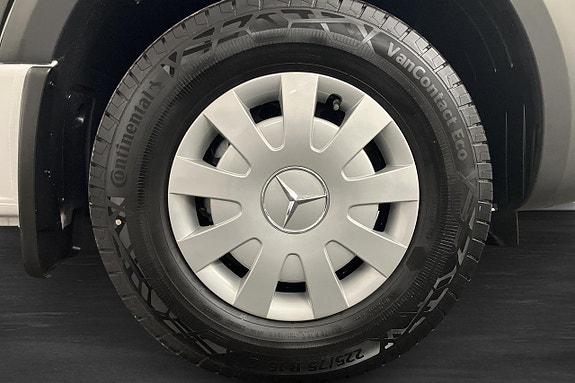 Mercedes-Benz eSprinter 320 5 of 25