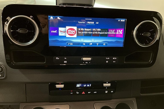 Mercedes-Benz eSprinter 320 13 of 25