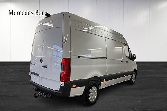 Mercedes-Benz eSprinter 320 4 of 25
