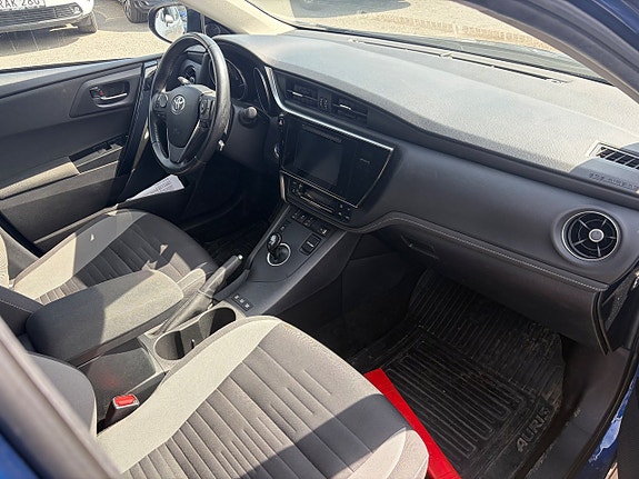 Toyota Auris 6 of 7