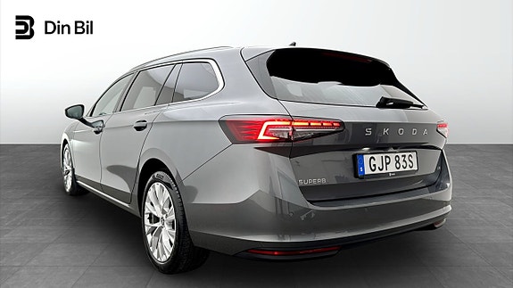 Skoda Superb 3 of 5
