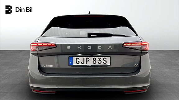 Skoda Superb 5 of 5