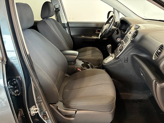 Kia Carens 17 of 19