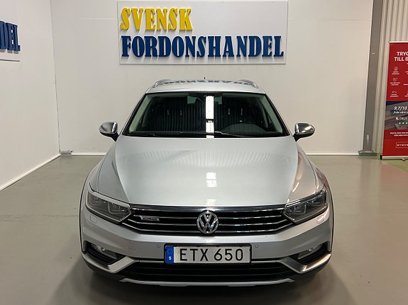 Volkswagen Passat Alltrack 4 of 5