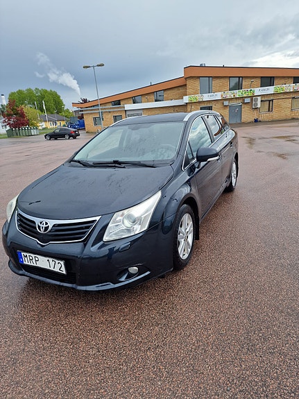 Brugt Toyota Avensis 