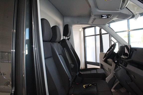 Volkswagen Crafter 11 of 14