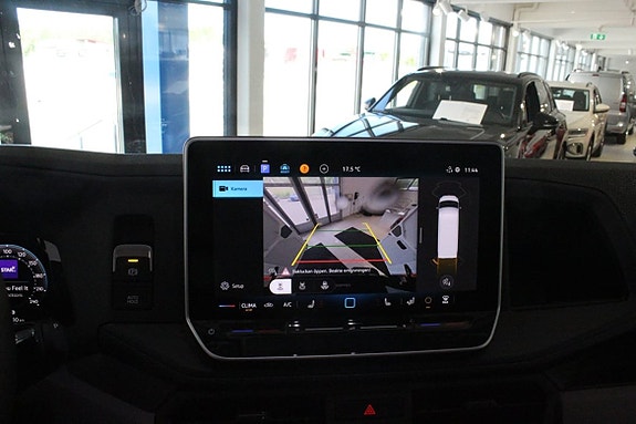 Volkswagen Crafter 13 of 13