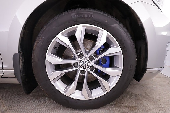 Volkswagen Passat 4 of 5
