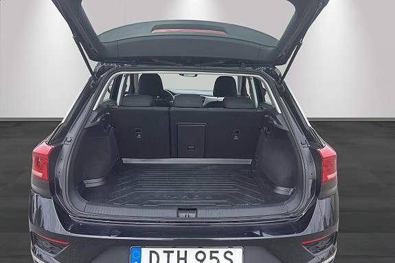Volkswagen T-Roc 14 of 14