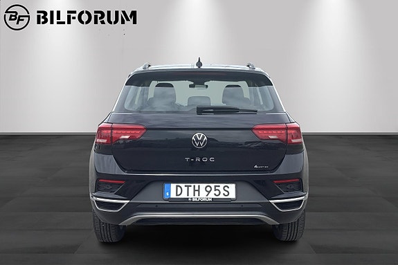 Volkswagen T-Roc 4 of 14