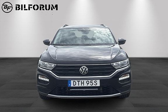 Volkswagen T-Roc 3 of 14