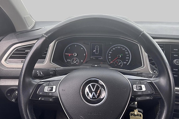 Volkswagen T-Roc 9 of 14