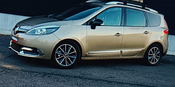 Renault Grand Scenic III 5 of 5