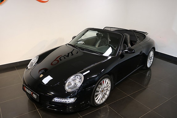 Porsche 911 Carrera S 15 of 25