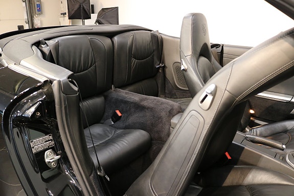 Porsche 911 Carrera S 12 of 25