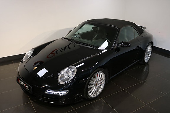 Porsche 911 Carrera S 17 of 25