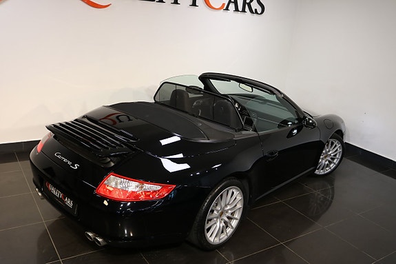 Porsche 911 Carrera S 16 of 25