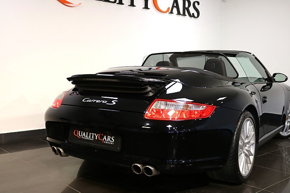 Porsche 911 Carrera S 6 of 25