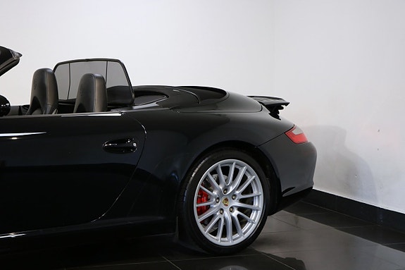 Porsche 911 Carrera S 25 of 25