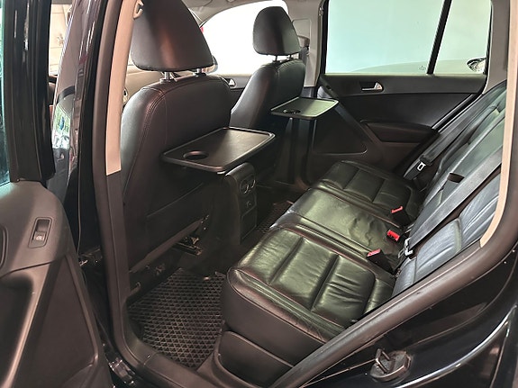 Volkswagen Tiguan 9 of 15
