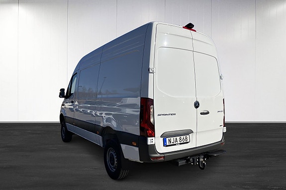 Mercedes-Benz Sprinter 319 3 of 24