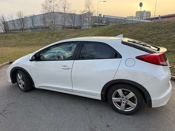 Honda Civic 4 of 5